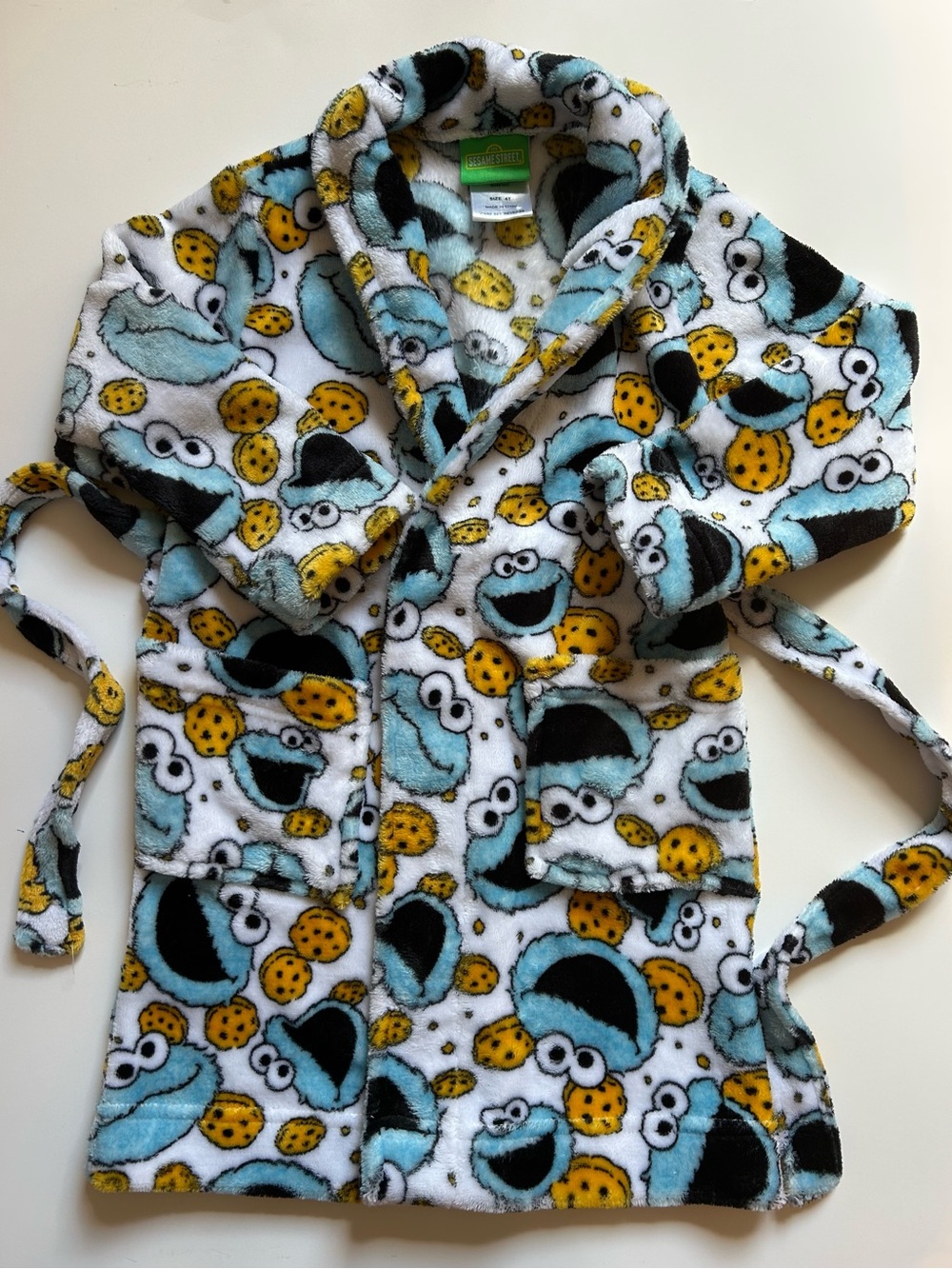 Sesame Street Cookie Monster Plush Robe - Blue White Yellow